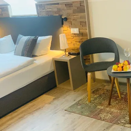 Zum Erbgericht فندق