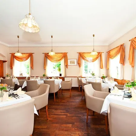 Zum Erbgericht Hotel 4*